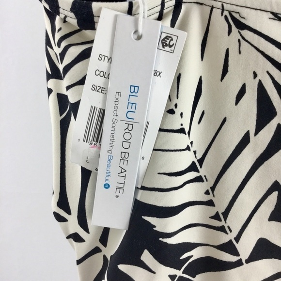 Bleu by Rod Beattie Plus Size Urban Oasis Printed One-Piece Swimsuit Size 20W - Picture 9 of 10